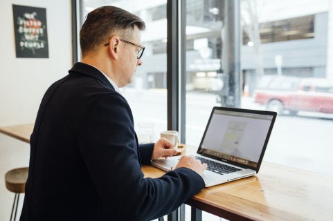gallery/pexels-linkedin-sales-navigator-2182969